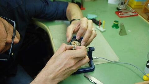 mechanisches Werk auf Zeitwaage