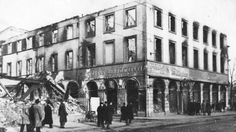 Zerstörtes Ladenlokal Willenberg in der Ludwigsstraße beim Angriff auf Mainz am 13. August 1942